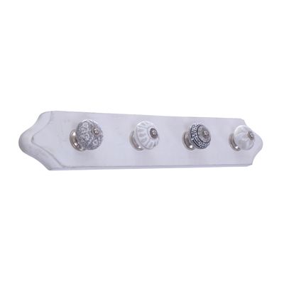 Wall Hanger - 4 knobs